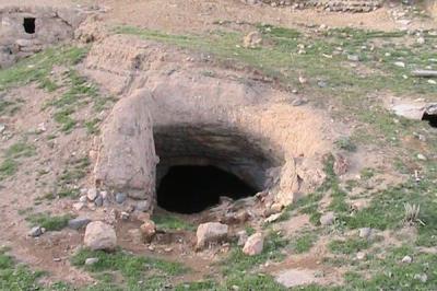 غارهای باستانی كنزق