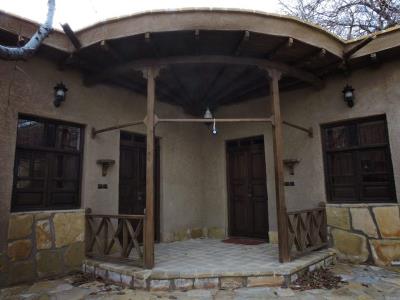 اقامتگاه بوم گردی لرگا شهمیرزاد