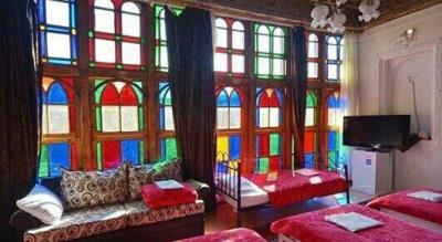 اقامتگاه بومگردی طاها شیراز
