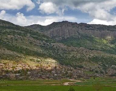 روستای دزلی سرو آباد