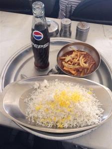 رستوران عمو هوشنگ