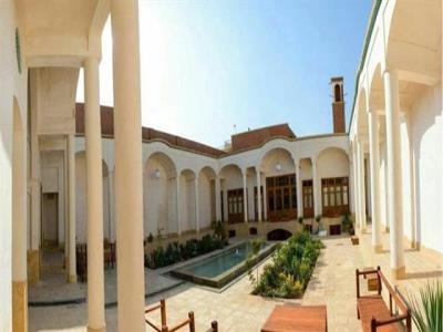 اقامتگاه بوم گردی سرای درب باغ كاشان
