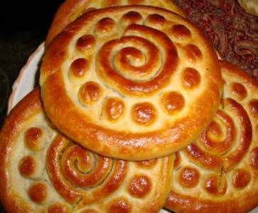 كلوچه فومنی