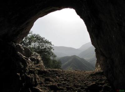 غار زنگیان