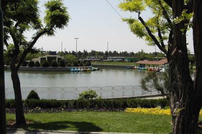 دریاچه بوستان المهدی