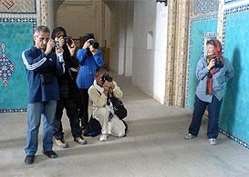 سفر گردشگران انفرادی به ایران بدون بیمه مسافرتی