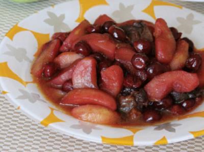 خورش سیب و آلبالو كرمانشاه