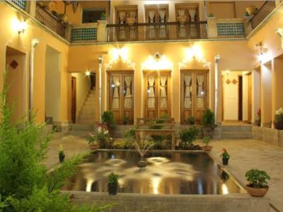 هتل سنتی طلوع خورشید اصفهان