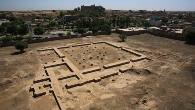 كاخ شاوور ( كاخ اردشیر دوم )