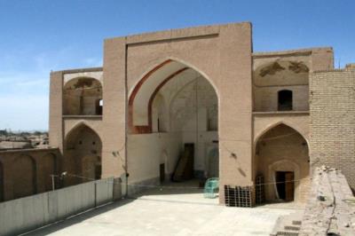 جاهای دیدنی بیرجند در بهار (۴۰ جاذبه گردشگری)