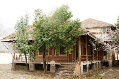 خانه بلژیكی ، ساختمان گمرك آستارا