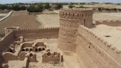 مجموعه مهرپادین مهریز
