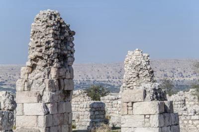 سربازخانه بیشاپور