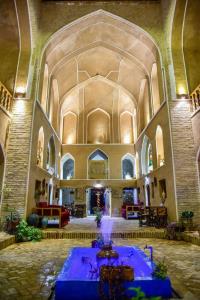 خانه سنتی خالو میرزا عقدا