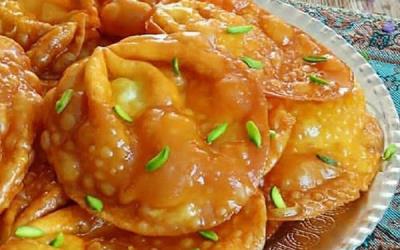 طرز تهیه شیرینی گوشفیل خانگی در ماه رمضان
