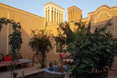 خانه تاریخی فرشادنیا