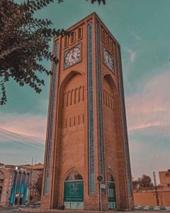 وقت الساعت یزد ، اولین ساعت شهری ایران