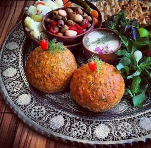 غذاهای مخصوص شب سال تحویل در ایران