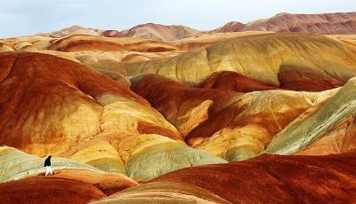 تپه های رنگی اشتهارد