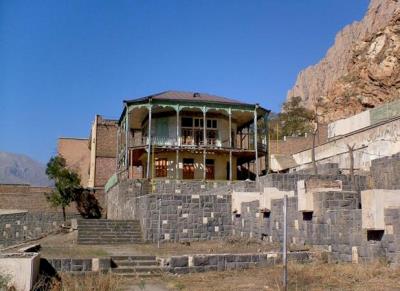 عمارت كلاه فرنگی ماكو