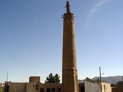 مناره گلپایگان ( فانوس صحرایی جهان )