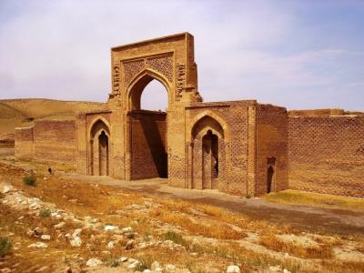 كاروانسرای رباط شرف سرخس