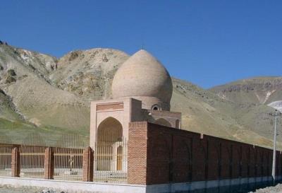 مقبره سید صدر الدین چالدران