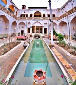 خانه تاریخی تاج كاشان