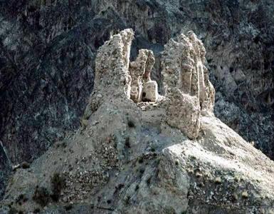 چهارطاقی ریوند ( آتشكده آذربرزین مهر )