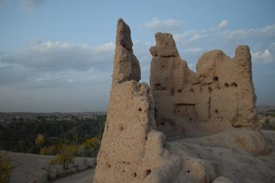 قلعه اسجیل چناران