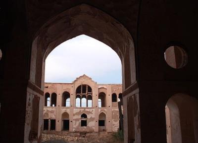 كاخ امیرآباد زواره