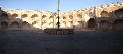 حسینیه بزرگ و كوچك زواره
