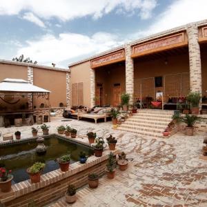 اقامتگاه بومگردی عمارت پروین