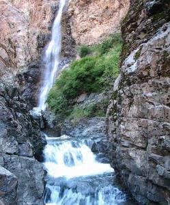 آبشار كبوترخوان شمیران