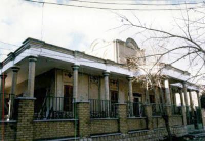 عمارت كلاه فرنگی وكیل اراك