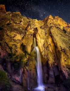 آشنایی با آبشار وانا؛ بهشتی در قطب شمالی ایران