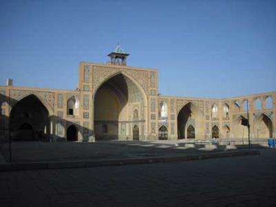 اصفهان شهری قدیمی ‌با مساجد زیبا