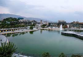 دریاچه و باغ هنر تهران