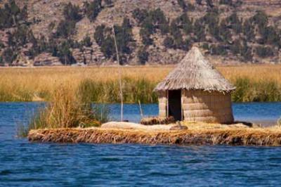 لب دریاچه های زیبای دنیا تفریح كنید