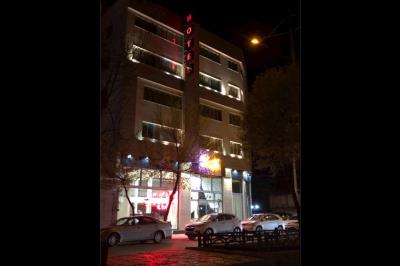 هتل سیمرغ اردبیل