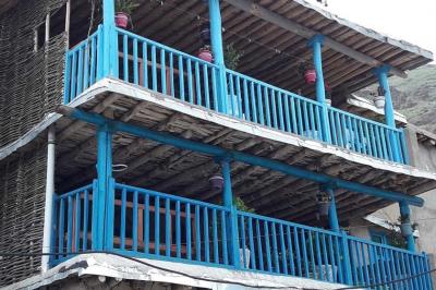 اقامتگاه بوم گردی روژ سنندج