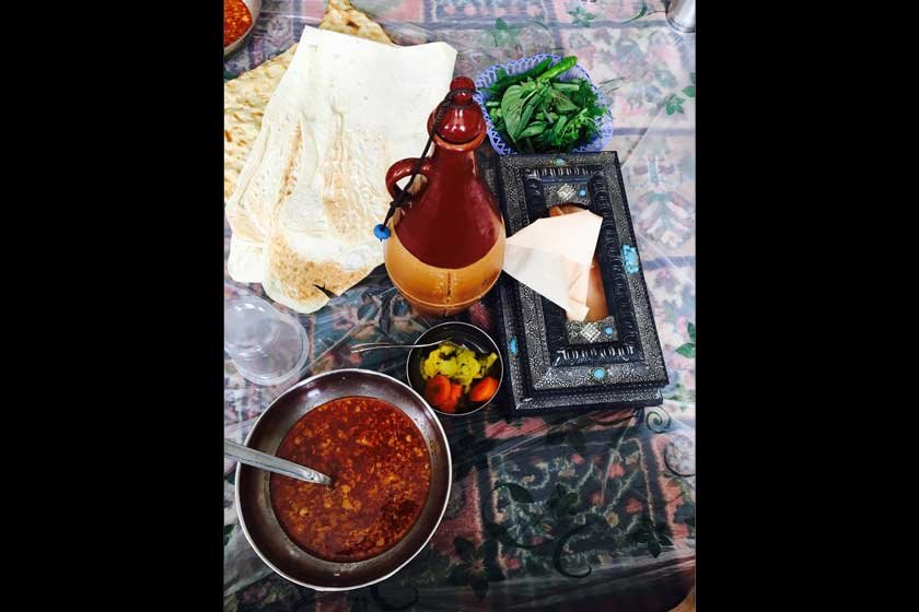 رستوران دیزی سرای عابدینی زنجان