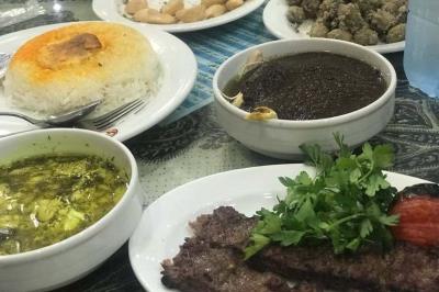 رستوران نمونه رضایی بندرانزلی