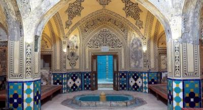 همه بناهای تاریخی كاشان به جز حمام فین باز هستند