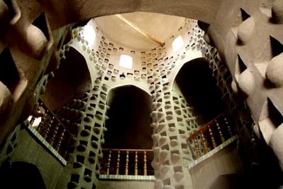 برج كبوترخانه ده قلوی زیباشهر مباركه اصفهان