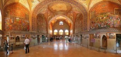 زیباترین تالار تاریخی اصفهان / تالار اشرف با نفیس‌ترین تزئینات