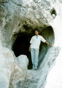 غار دیو عنابستان