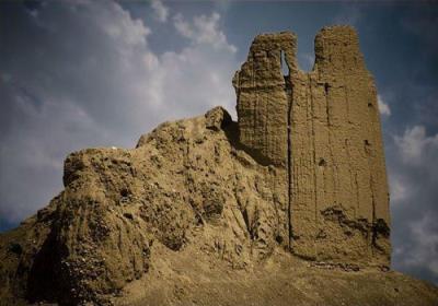 قلعه هزاره میناب