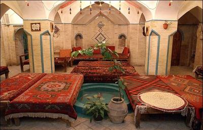 رستوران سنتی حازنجانج داداش