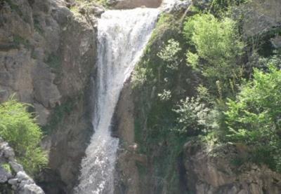 آبشار نام نیك
